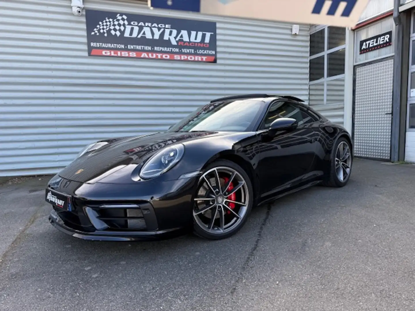 Porsche 911 992 CARRERA 4S *PACK SPOR DESIGN*PSE*BOSE*TOIT PANO*APPROVED 1 AN Schwarz - 1