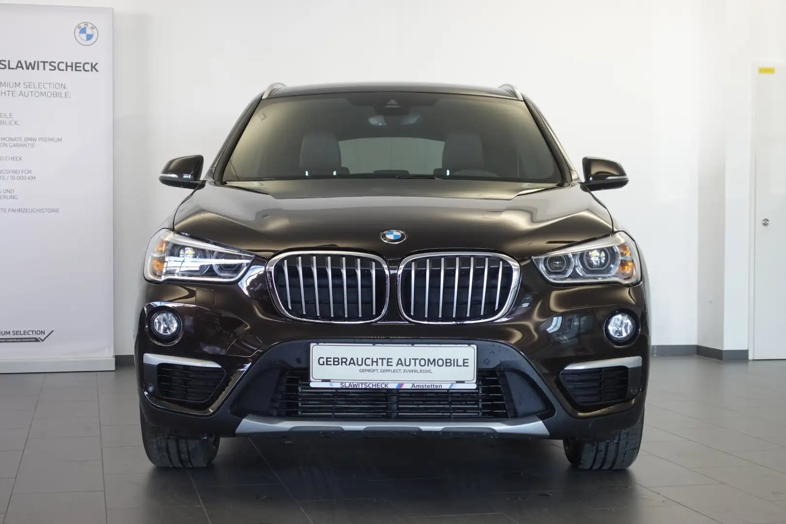 BMW X1 xDrive18d F48 Braun - 2