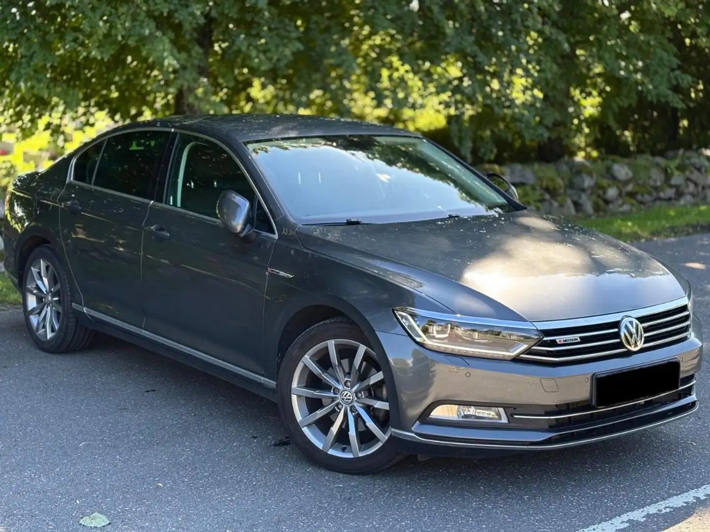 Volkswagen Passat 2.0 TDI SCR (BlueMotion Tech) 4Mot DSG Highline Szary - 1