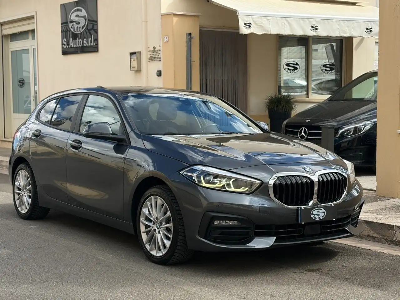 BMW 118