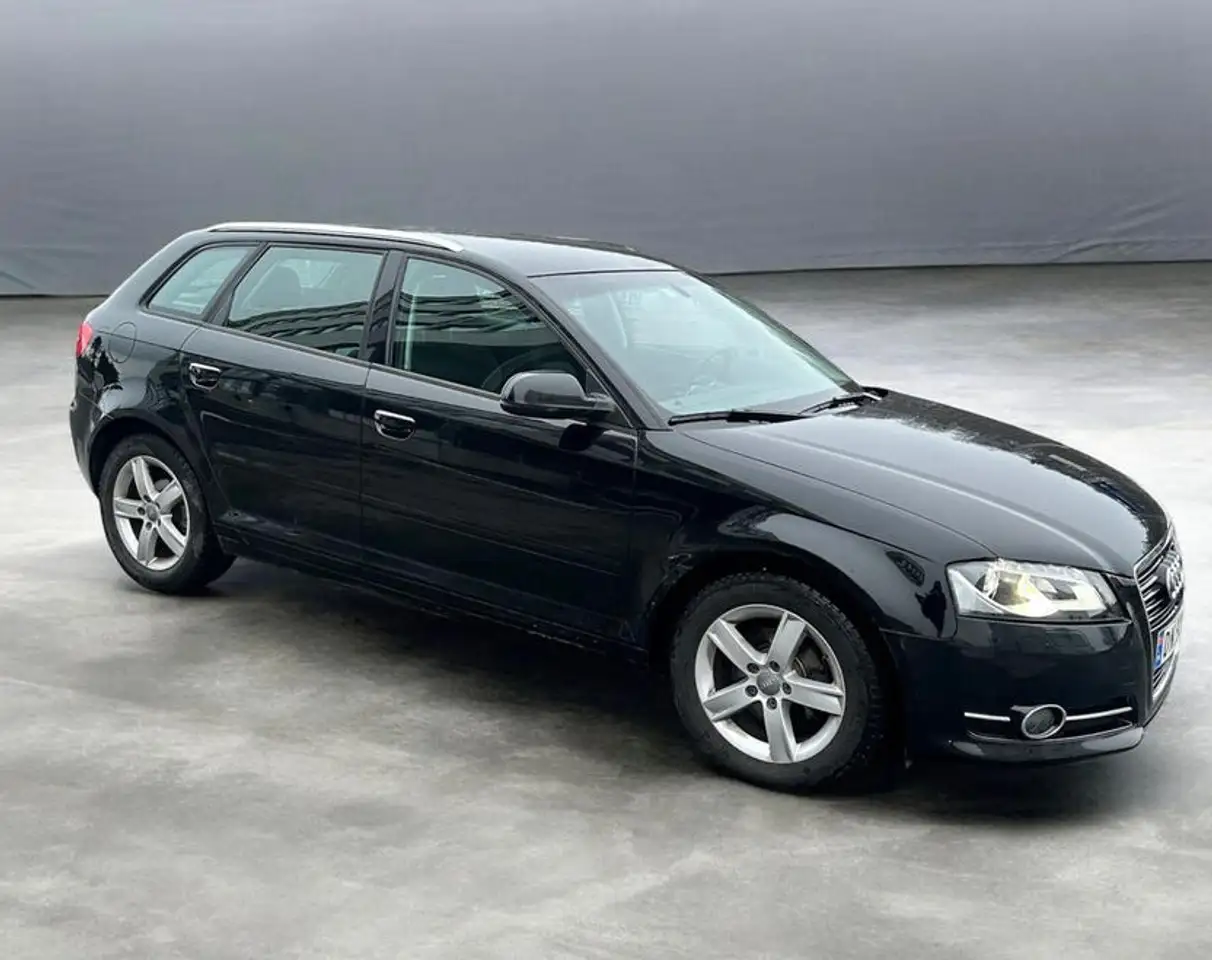 Audi A3 Sportback 1.6 TDI 105 Ambition S tronic 