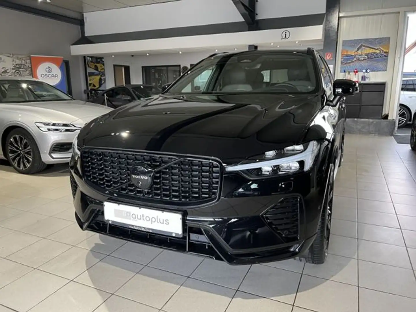 Volvo XC60 T8 Ultra Black Edition Recharge AWD AHK 360 Noir - 2