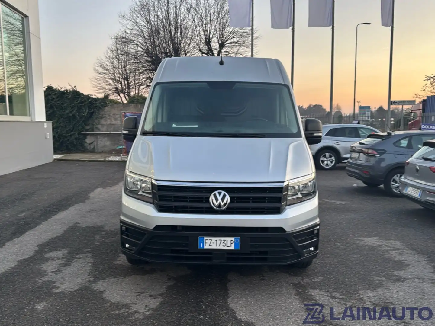 Volkswagen Crafter CRAFTER 35 2.0 TDI 140CV PASSO MEDIO TETTO ALTO Argento - 2
