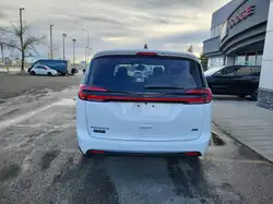 Chrysler Pacifica 2026
