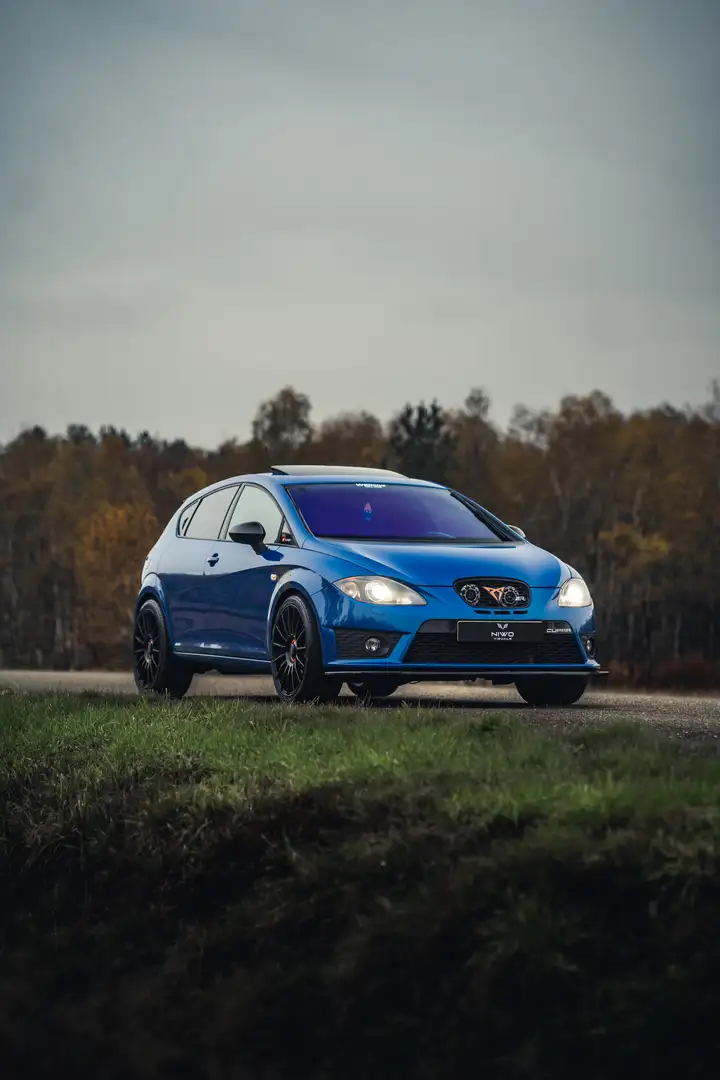 SEAT Leon 2.0 TFSI Cupra R Blauw - 1