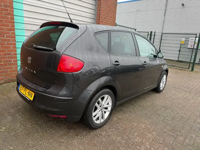 Seat Altea view 3