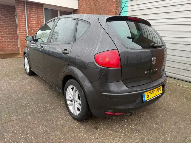 Seat Altea view 4