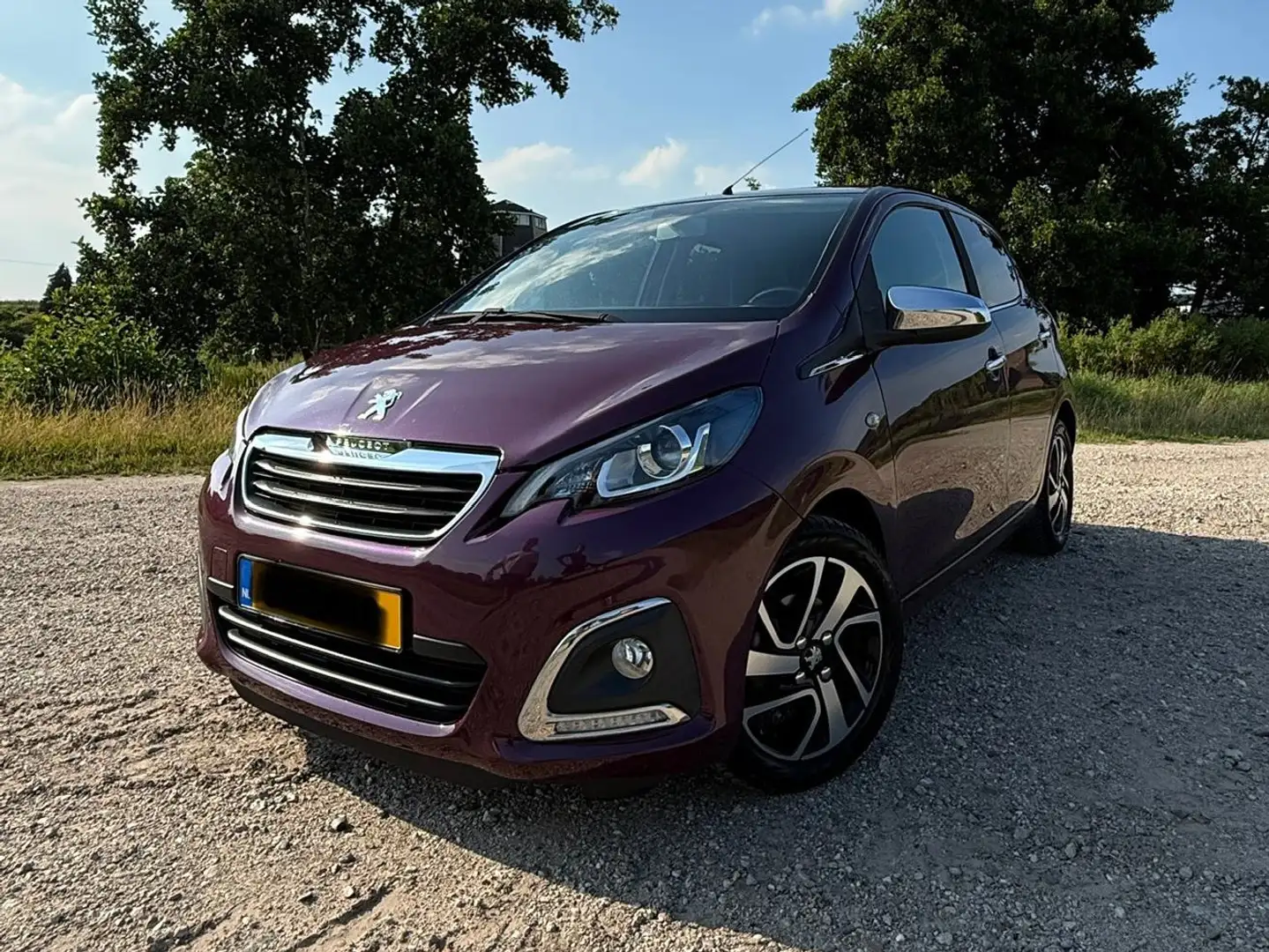 Peugeot 108 108 1.0 e-VTi Première Фиолетовый - 1