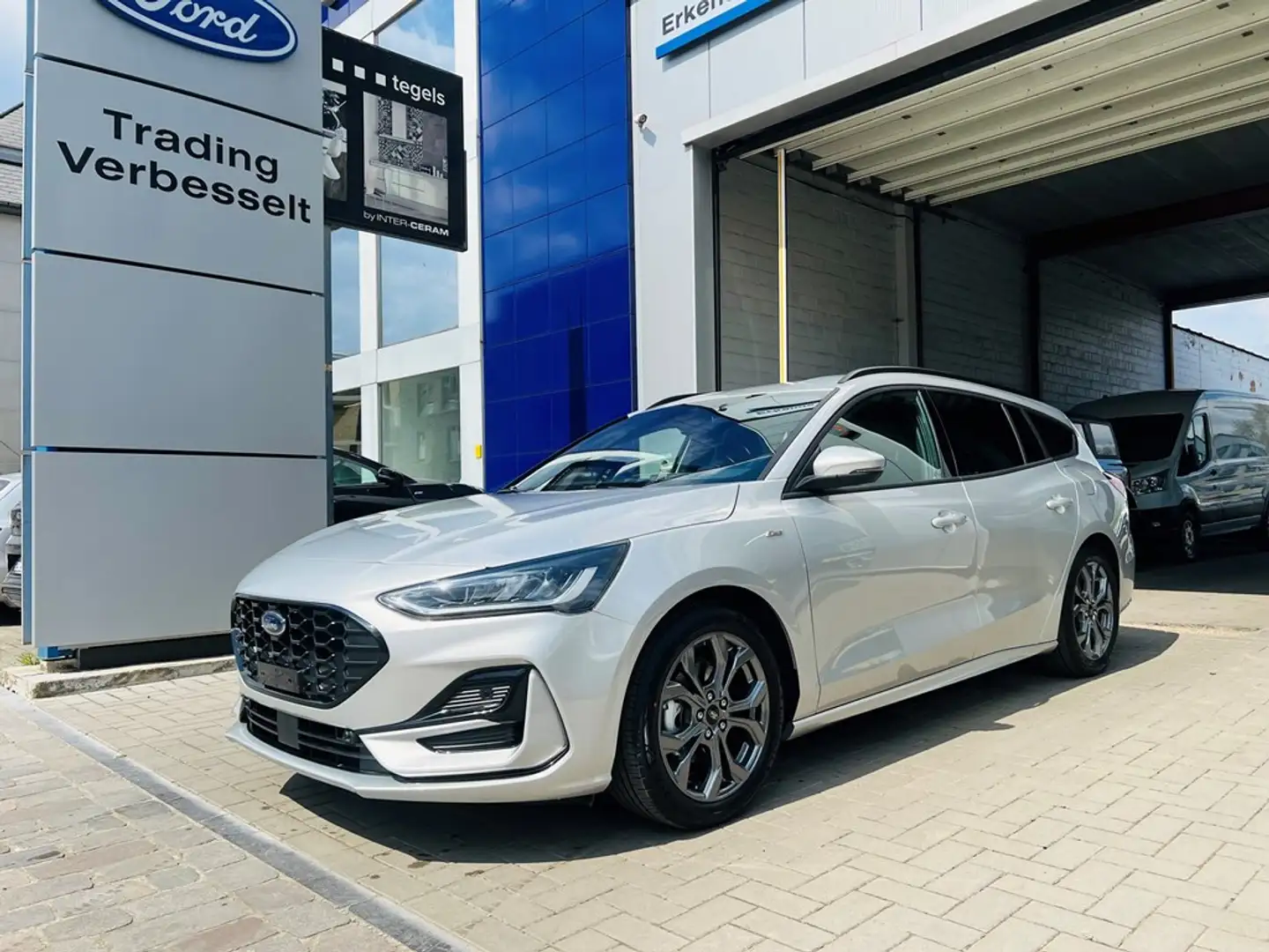 Ford Focus 1.0 EcoBoost / mHEV / ST-Line / DAP / Winter Pack Silber - 1