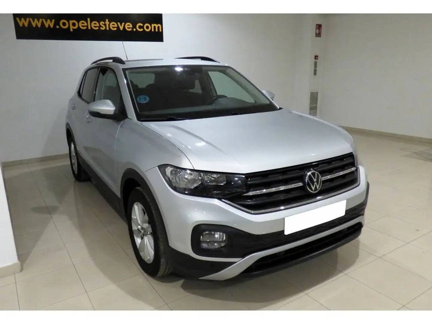 Volkswagen T-Cross 1.0 TSI Advance Burdeos - 2