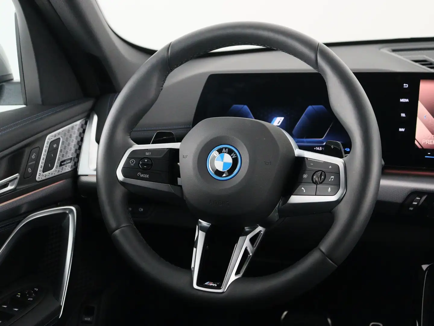 BMW X1 xDrive25e M Sport Grijs - 2