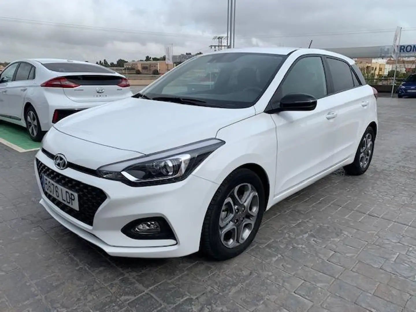 Hyundai i20 1.0 TGDI 74KW TECNO LE 100 5P - 1