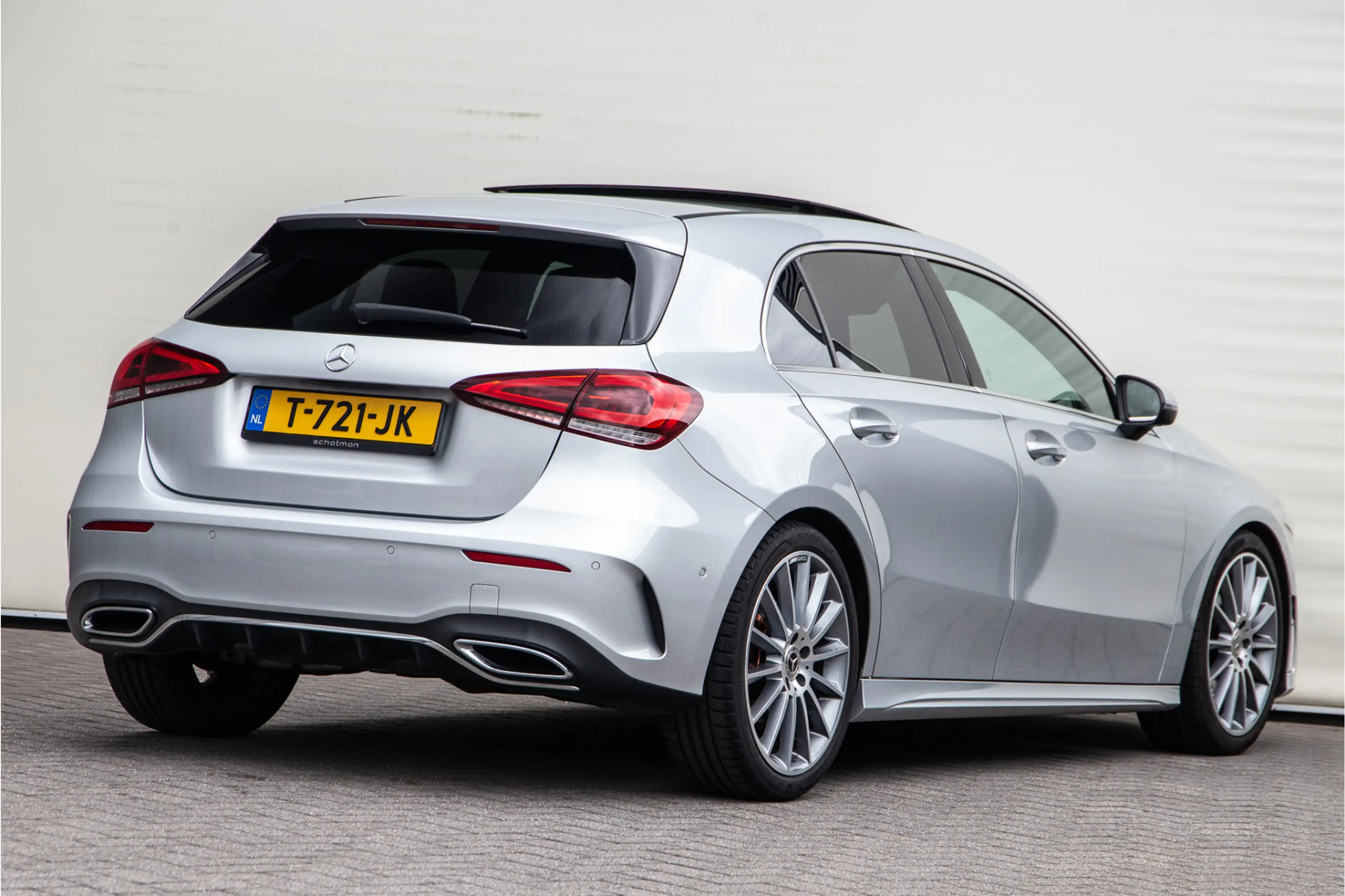 Mercedes-Benz A 200 AMG Premium, Pano, Widescreen, Sfeerverlichting, 1 — photo 2