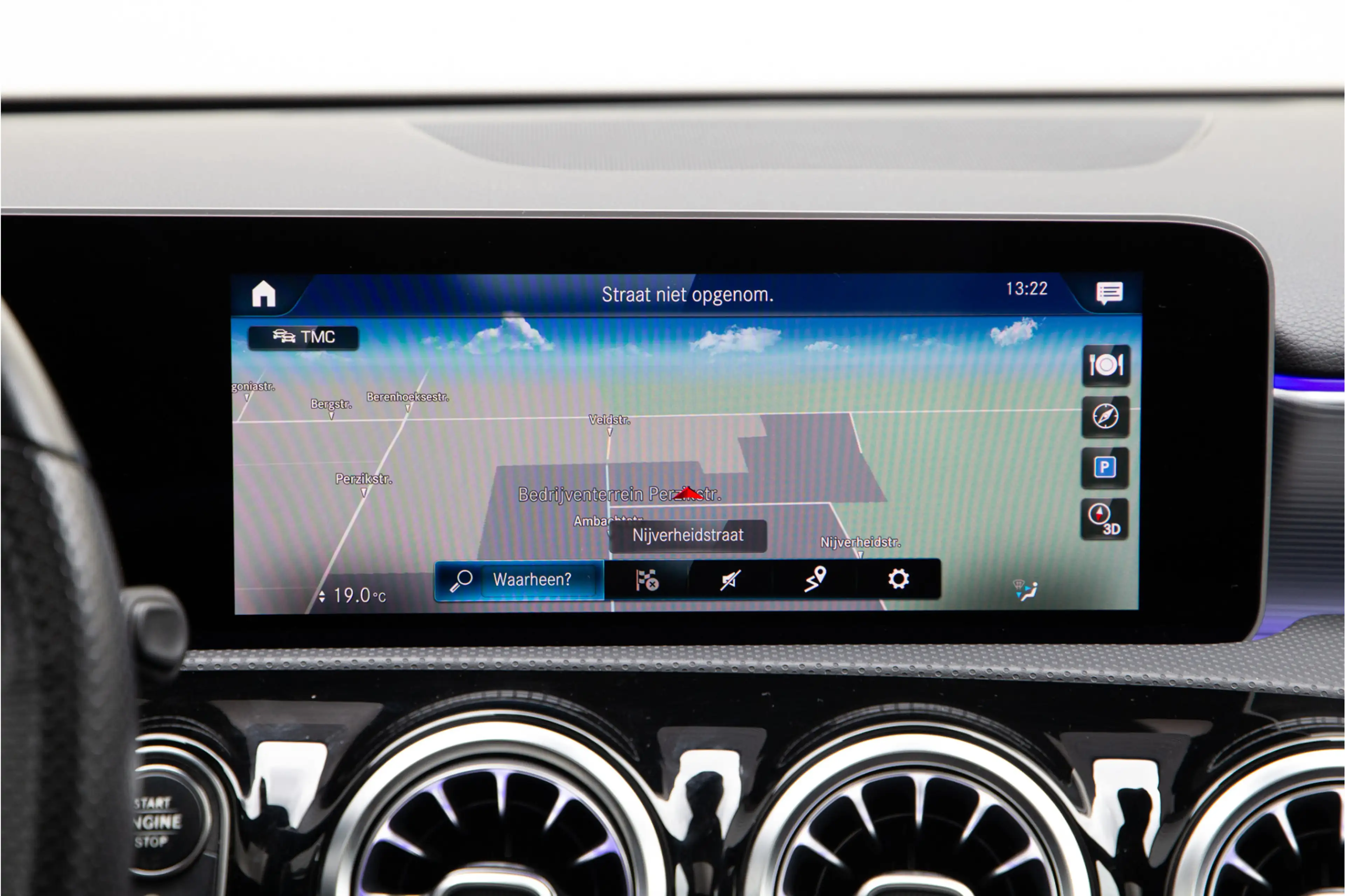 Mercedes-Benz A 200 AMG Premium, Pano, Widescreen, Sfeerverlichting, 1 — photo 22