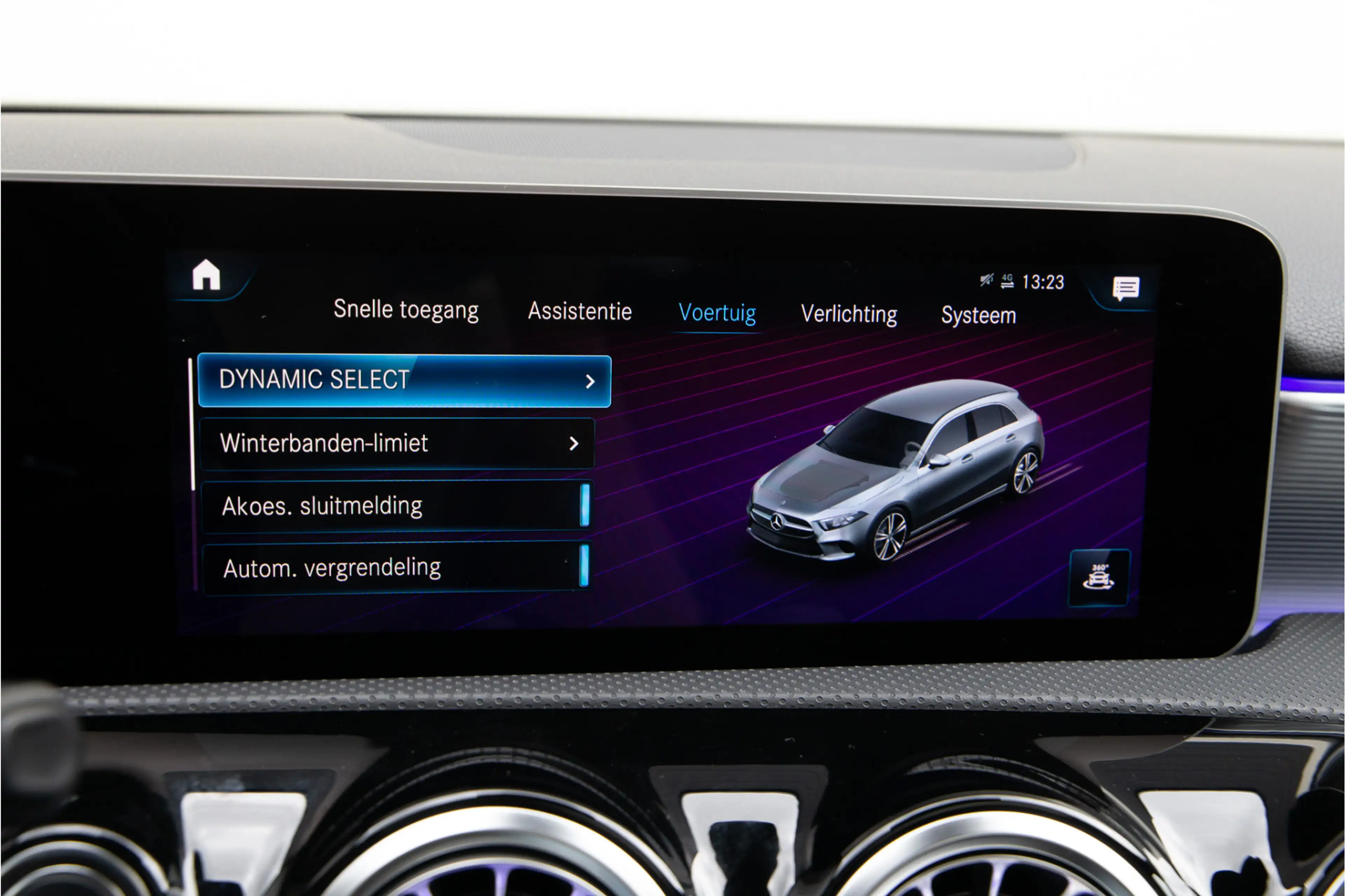 Mercedes-Benz A 200 AMG Premium, Pano, Widescreen, Sfeerverlichting, 1 — photo 28