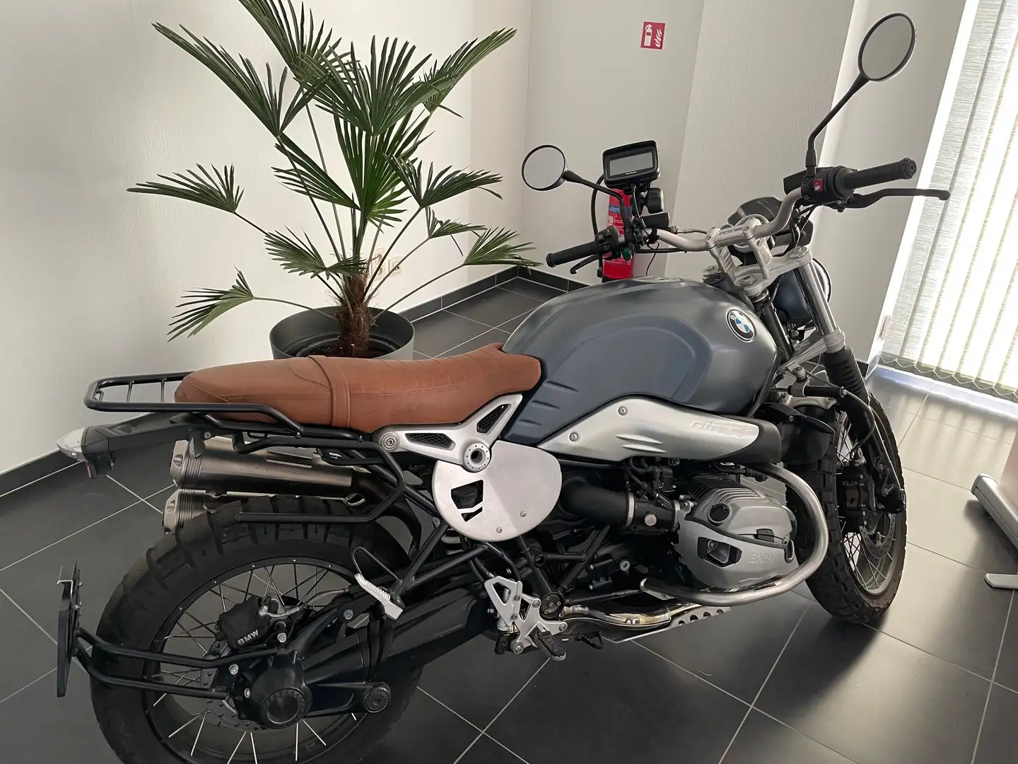BMW R nineT Scrambler Modrá - 1