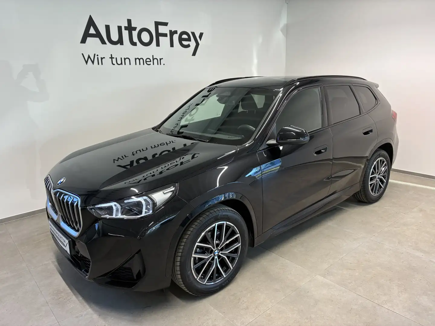 BMW X1 sDrive20d Schwarz - 1