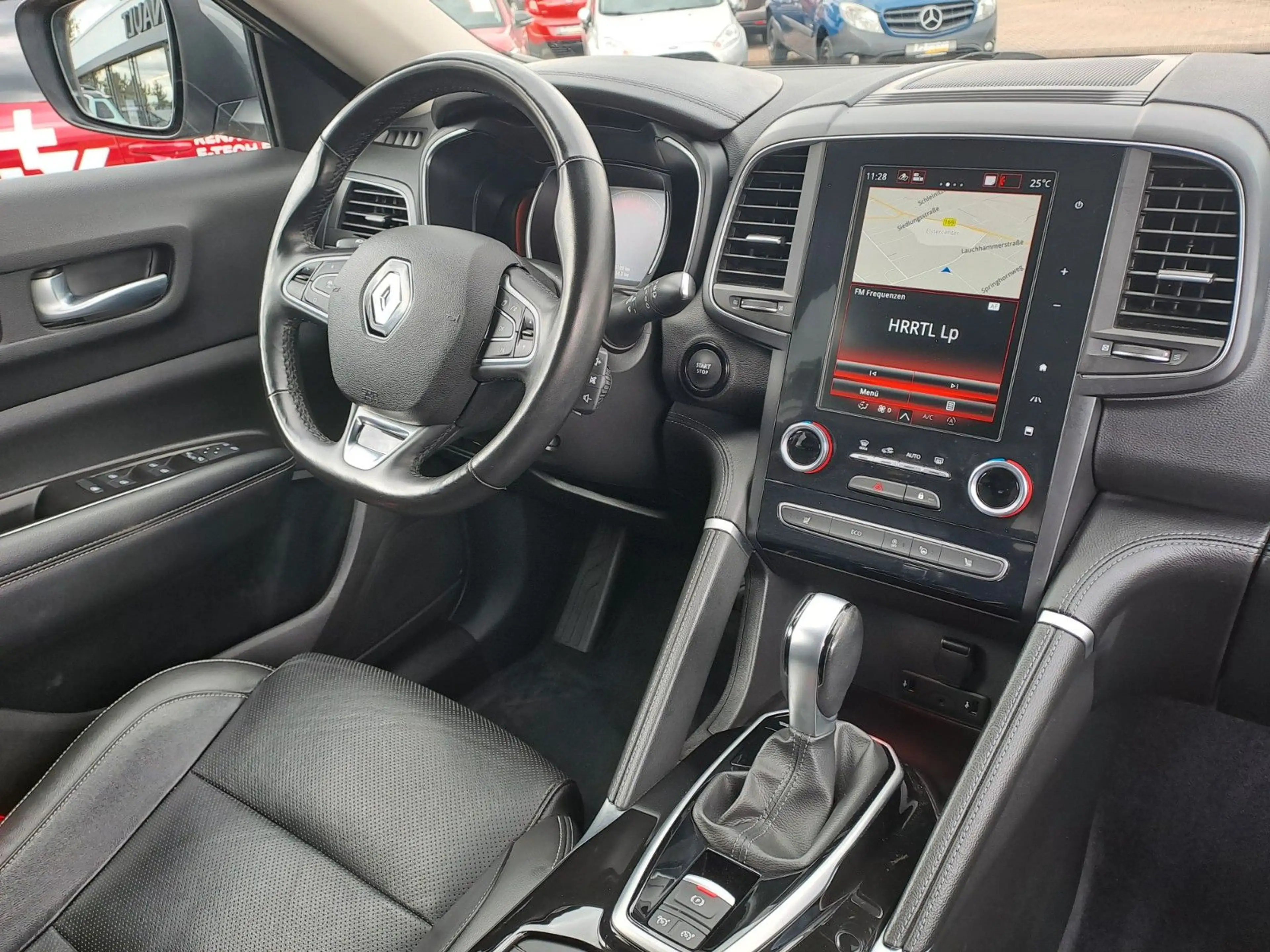 Renault Koleos Techno 4WD dCi 185 — photo 16