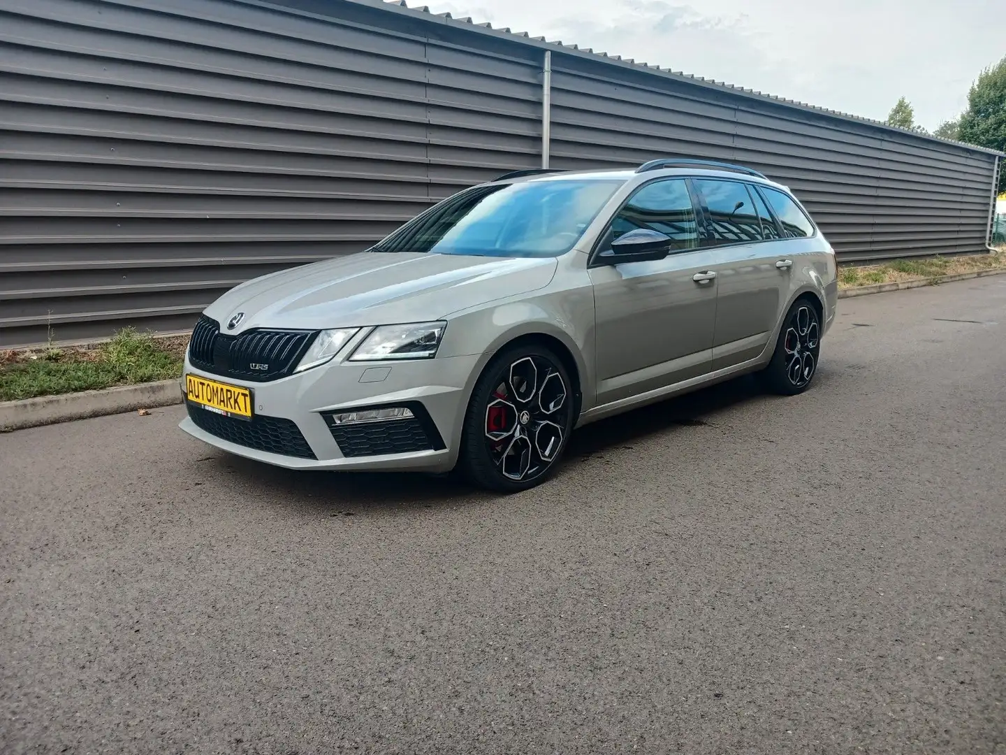 Skoda Octavia Combi RS 245 1. Hand 43940 km, LED Gris - 1