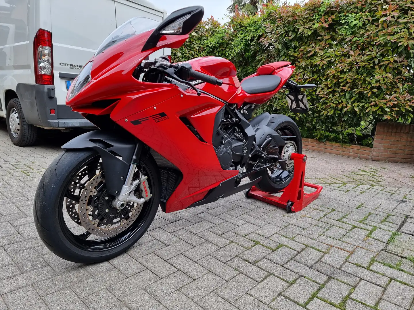 MV Agusta F3 800 Rosso Rouge - 2