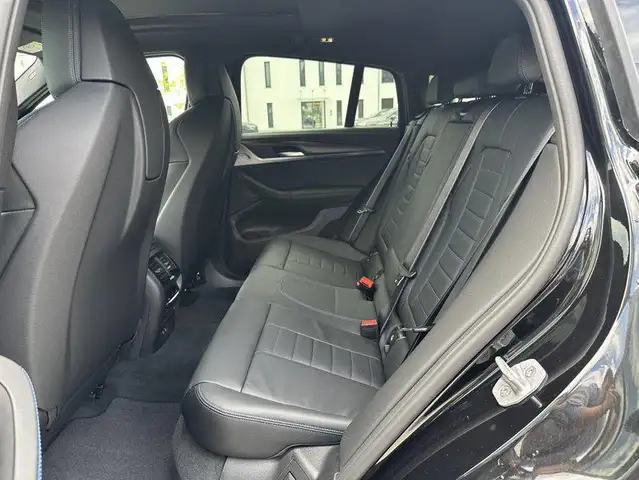 BMW X4 M Automobile 3.0 8-Gang Steptronic xDrive 250 k... Ansicht 10