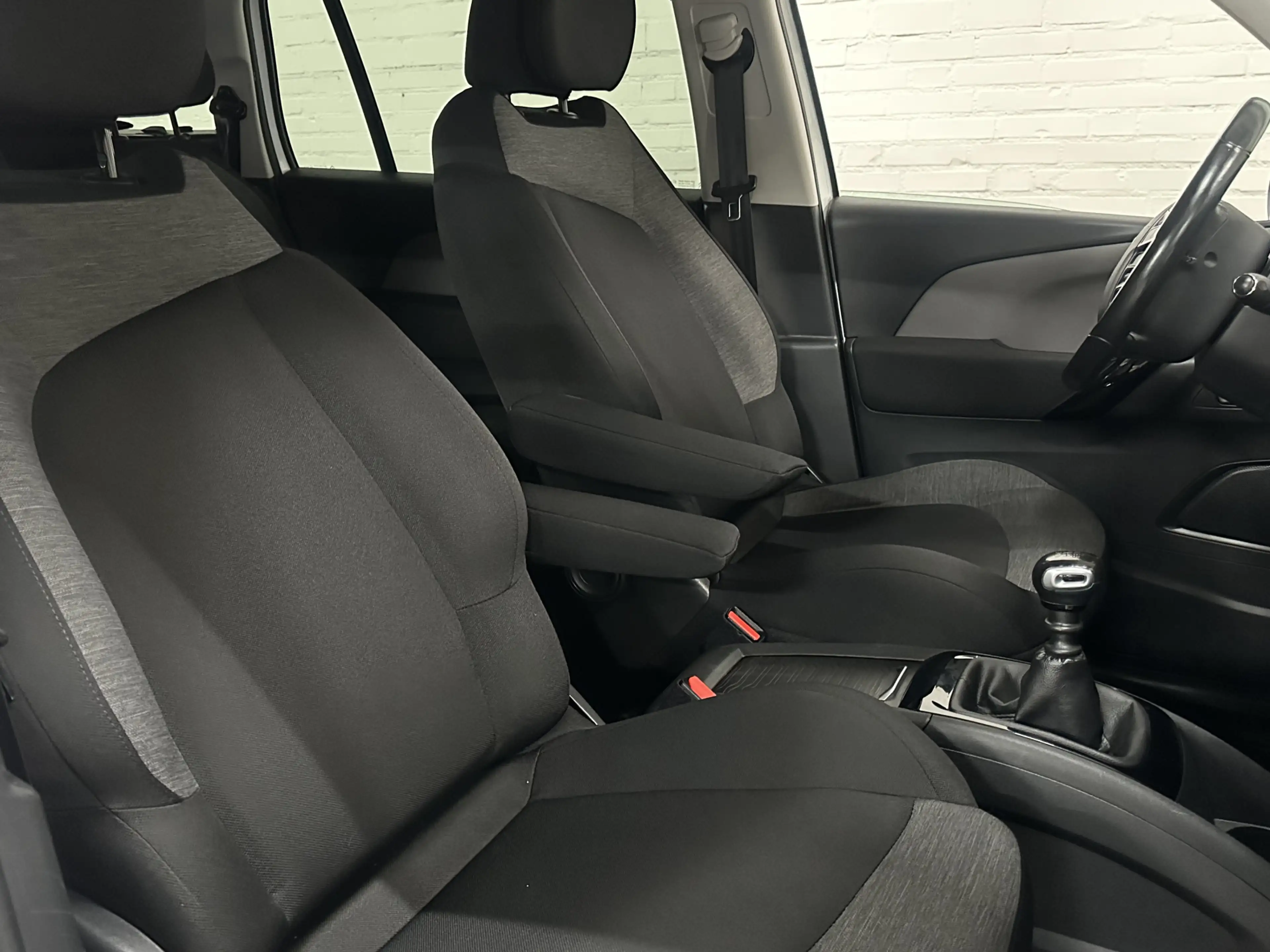 Citroen Grand C4 SpaceTourer 1.2 PureTech Business CLIMA /CRUISE / NAVI — photo 9