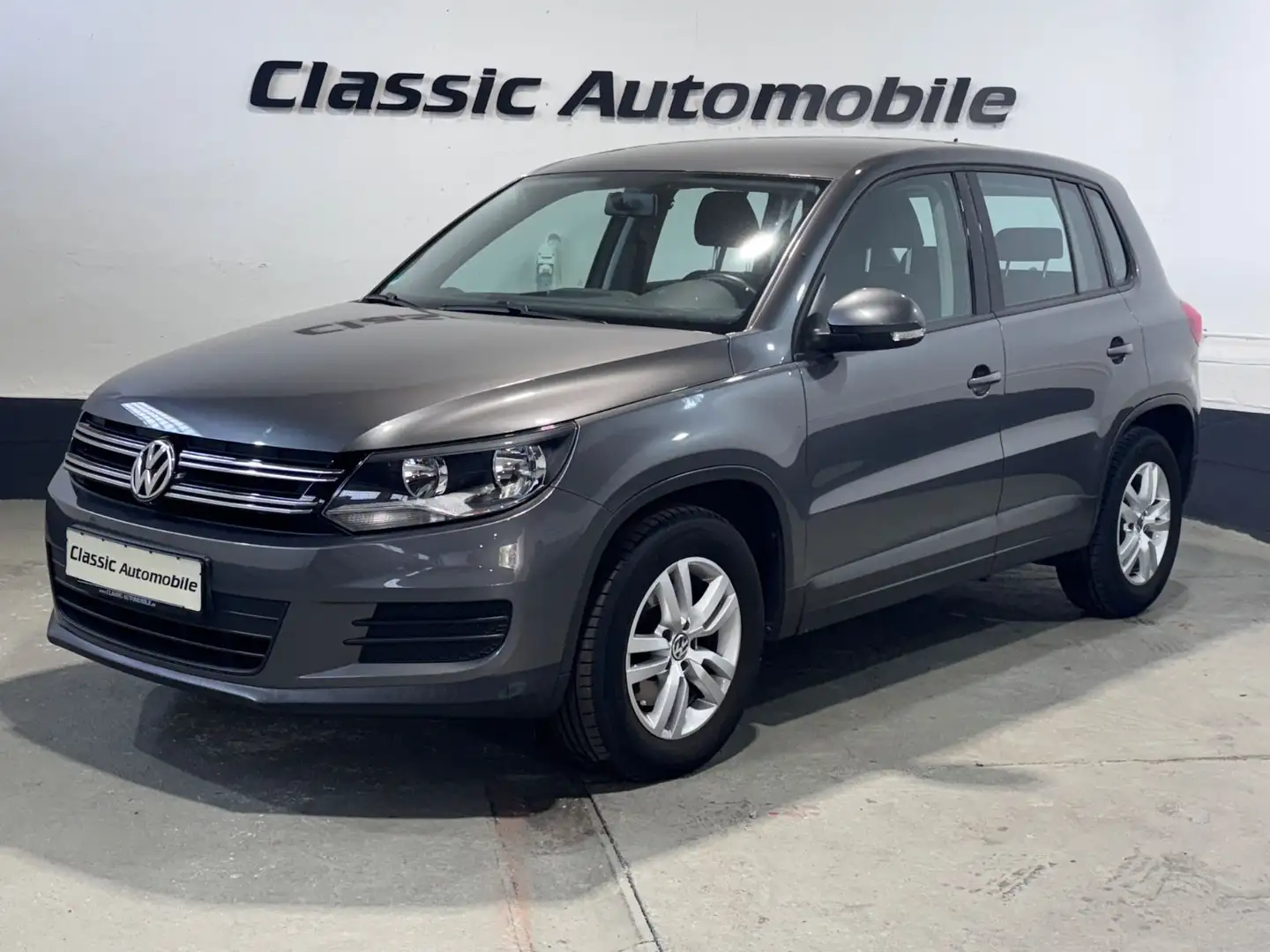 Volkswagen Tiguan Trend & Fun BMT Grau - 1
