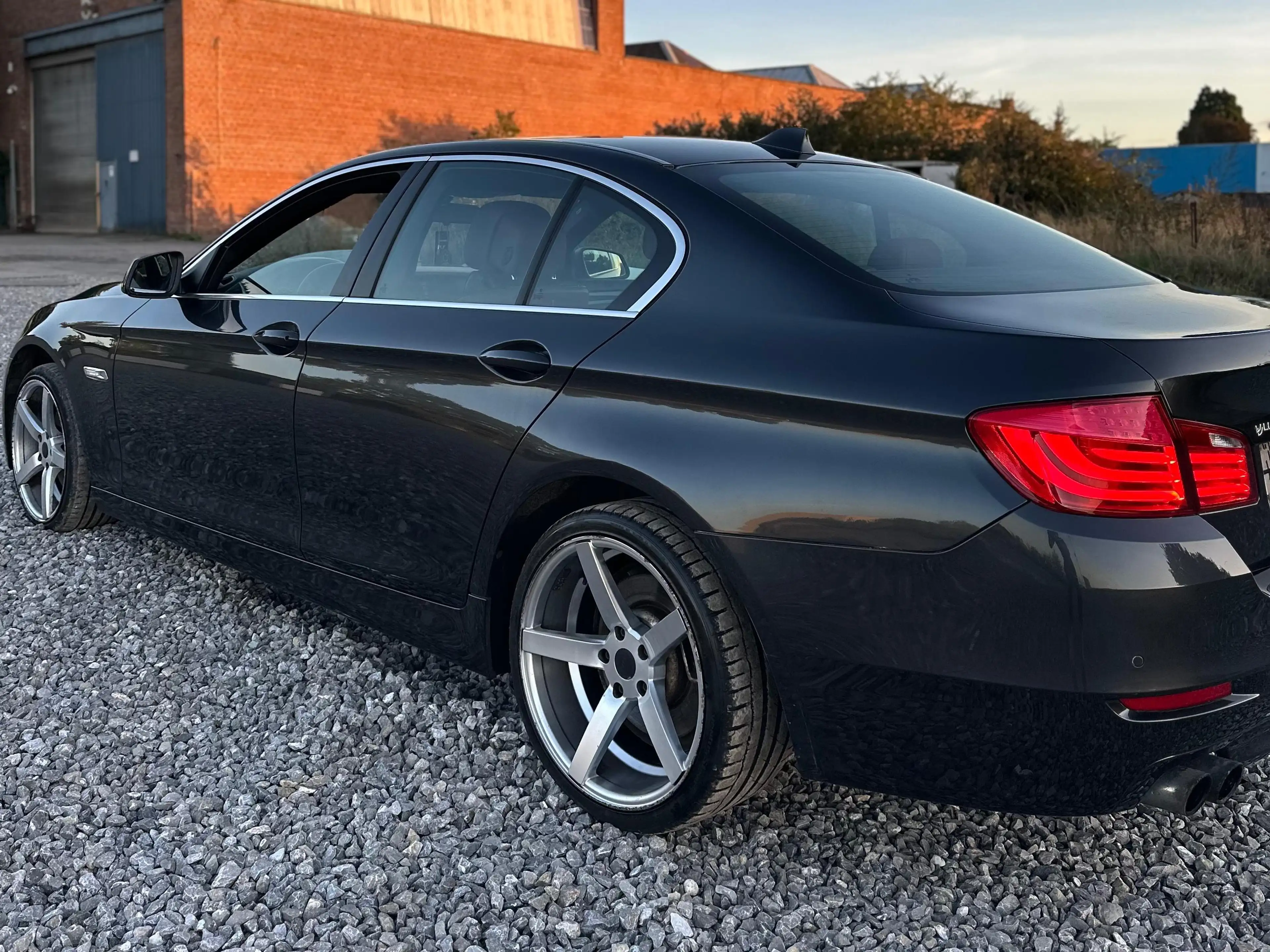 BMW 525 525dAS — photo 2