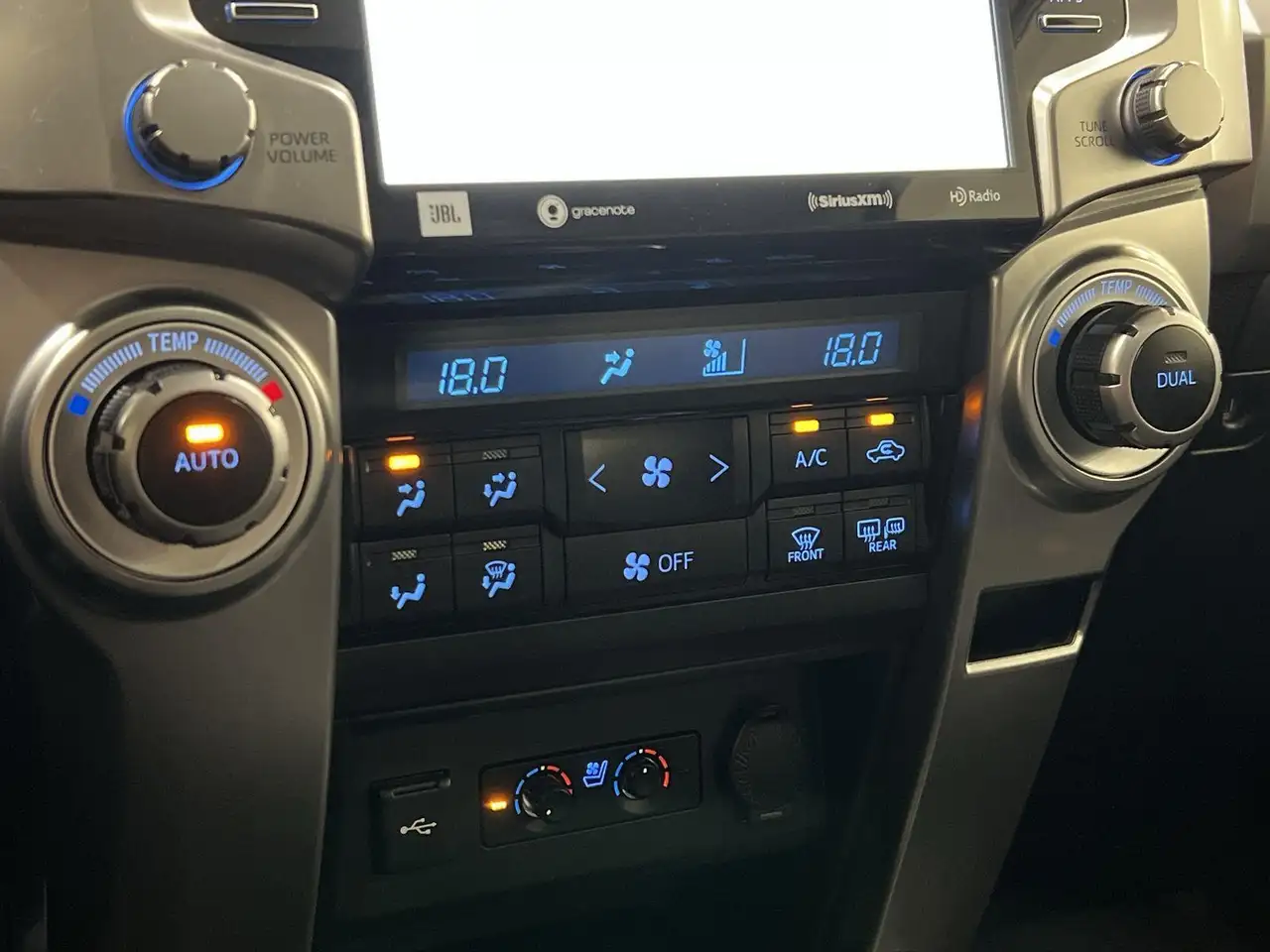 Toyota 4-Runner снимка Toyota 4-Runner