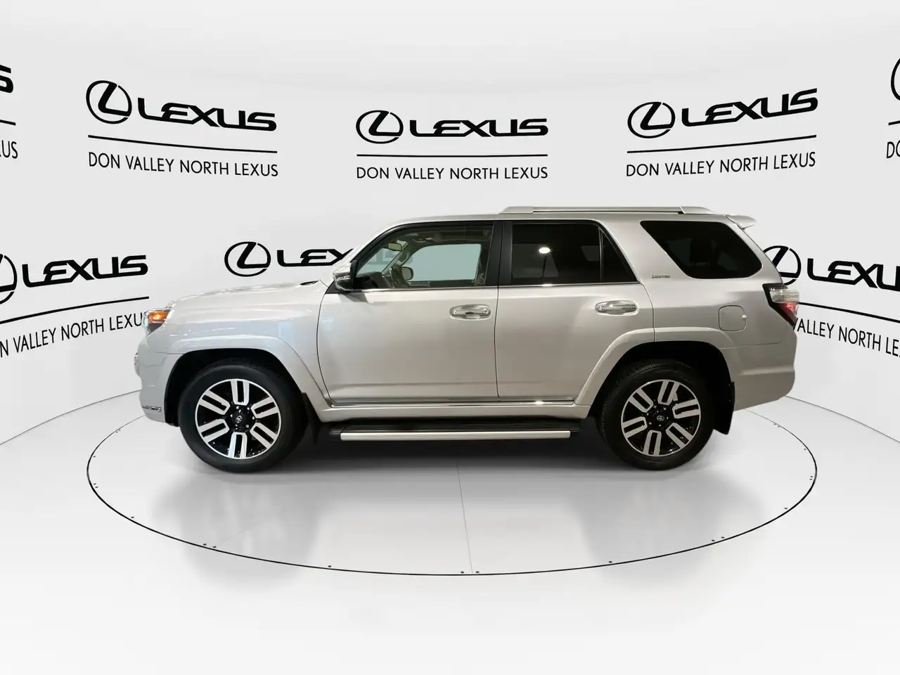 Toyota 4-Runner снимка Toyota 4-Runner