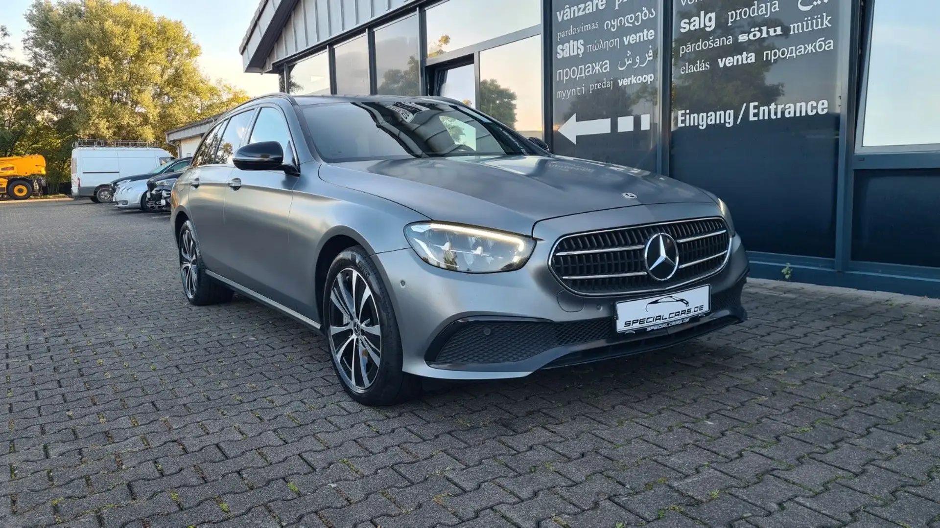Mercedes-Benz E 300 de T - WIDE - NIGHT - MAGNO - Grau - 1