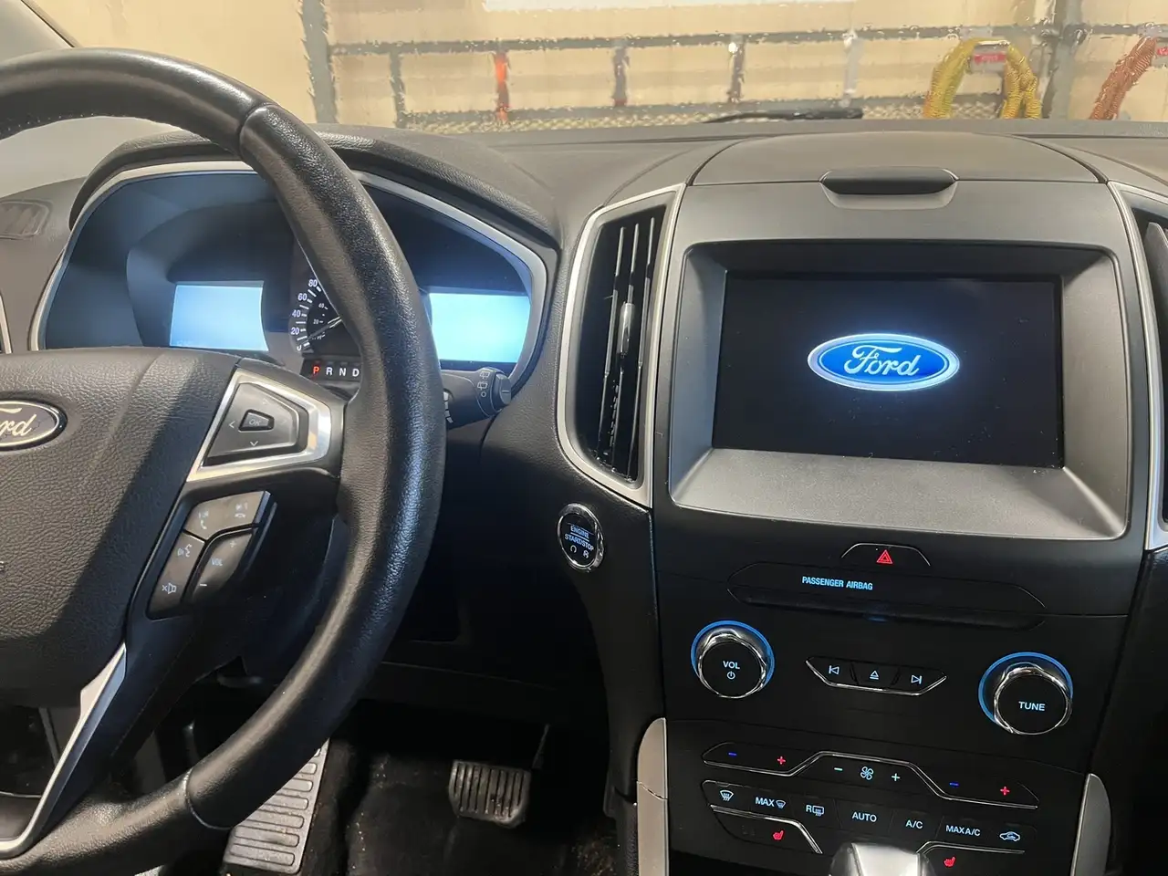 Ford Edge снимка Ford Edge