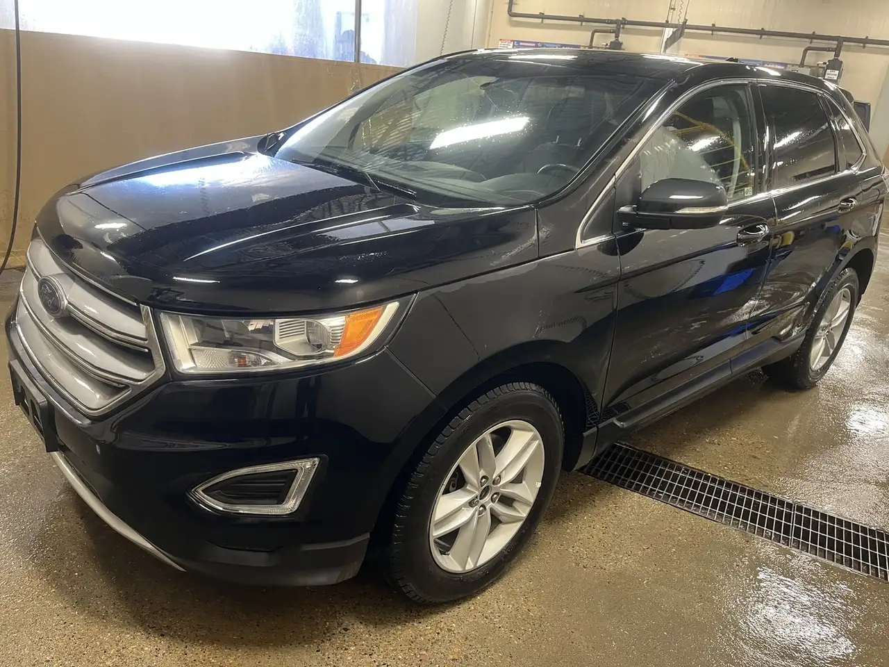 Ford Edge снимка Ford Edge