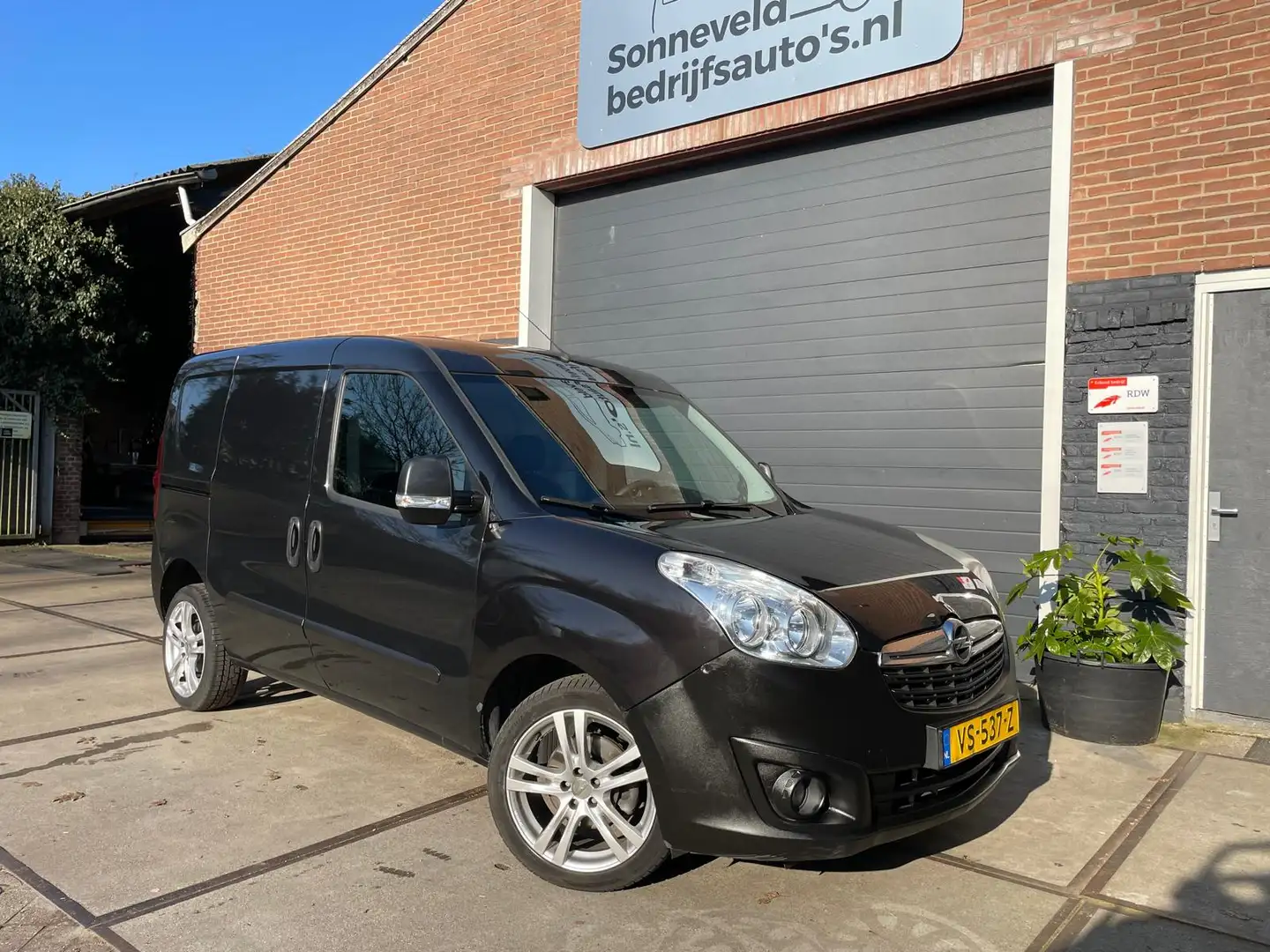 Opel Combo 1.3 CDTi L1H1 ecoFLEX Edition Zwart - 1