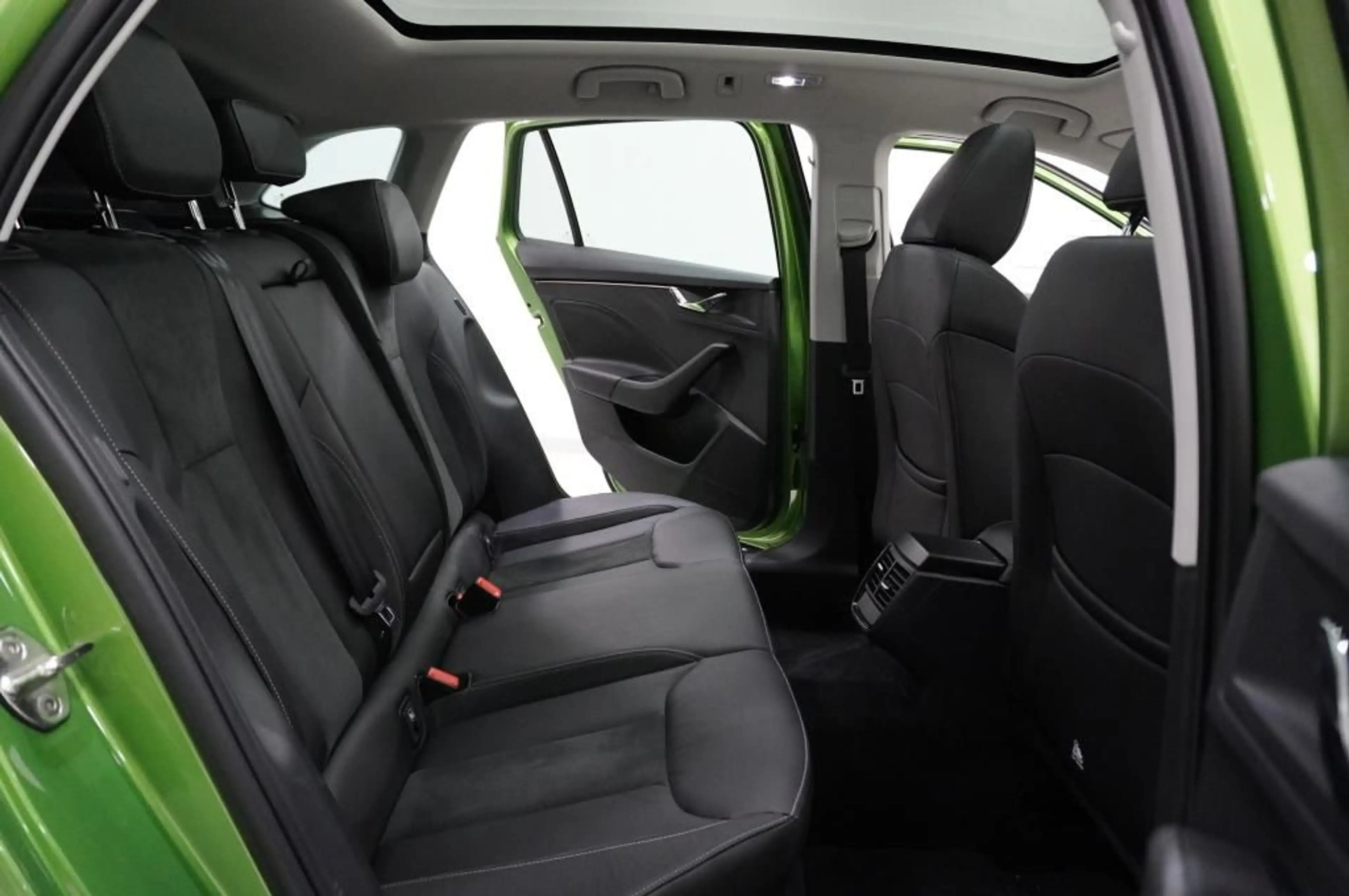 Skoda Scala 1.0 TSi Style Navi/Leder/LED/Virtual — photo 7