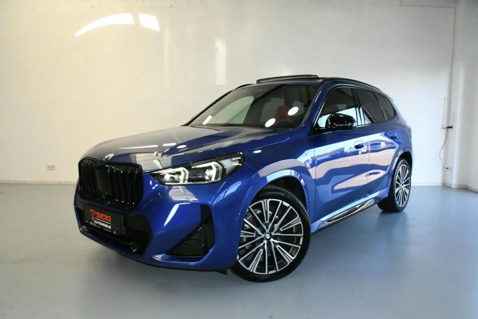 BMW X1 sDrive18d M-SPORT*ACC*HuD*PAN*360*NAV*KEY*20Z Blau - 1