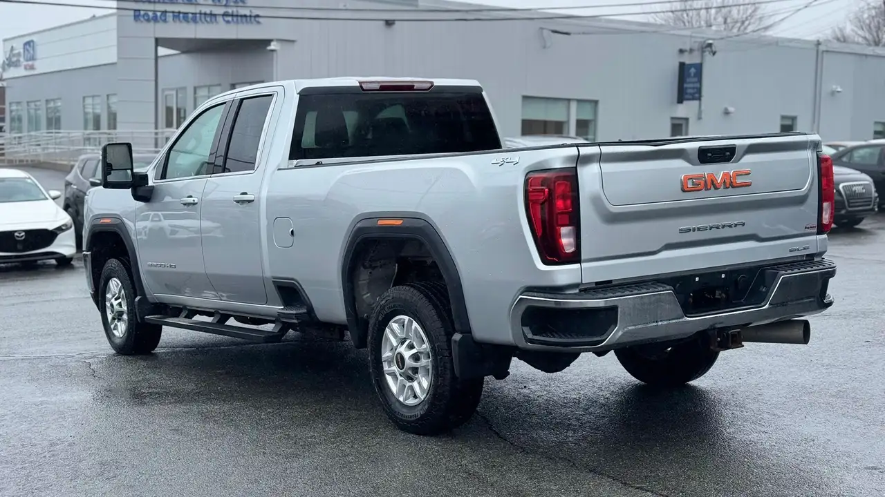 GMC Sierra 2500HD снимка GMC Sierra 2500HD