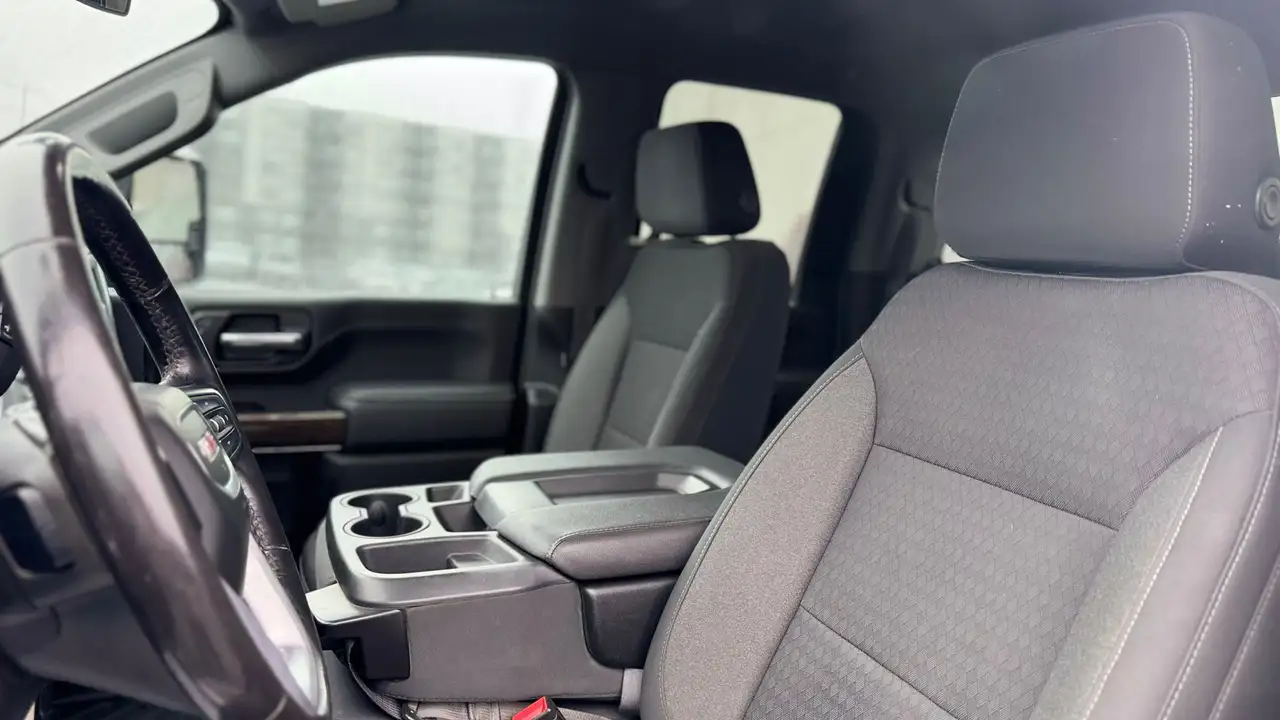 GMC Sierra 2500HD снимка GMC Sierra 2500HD