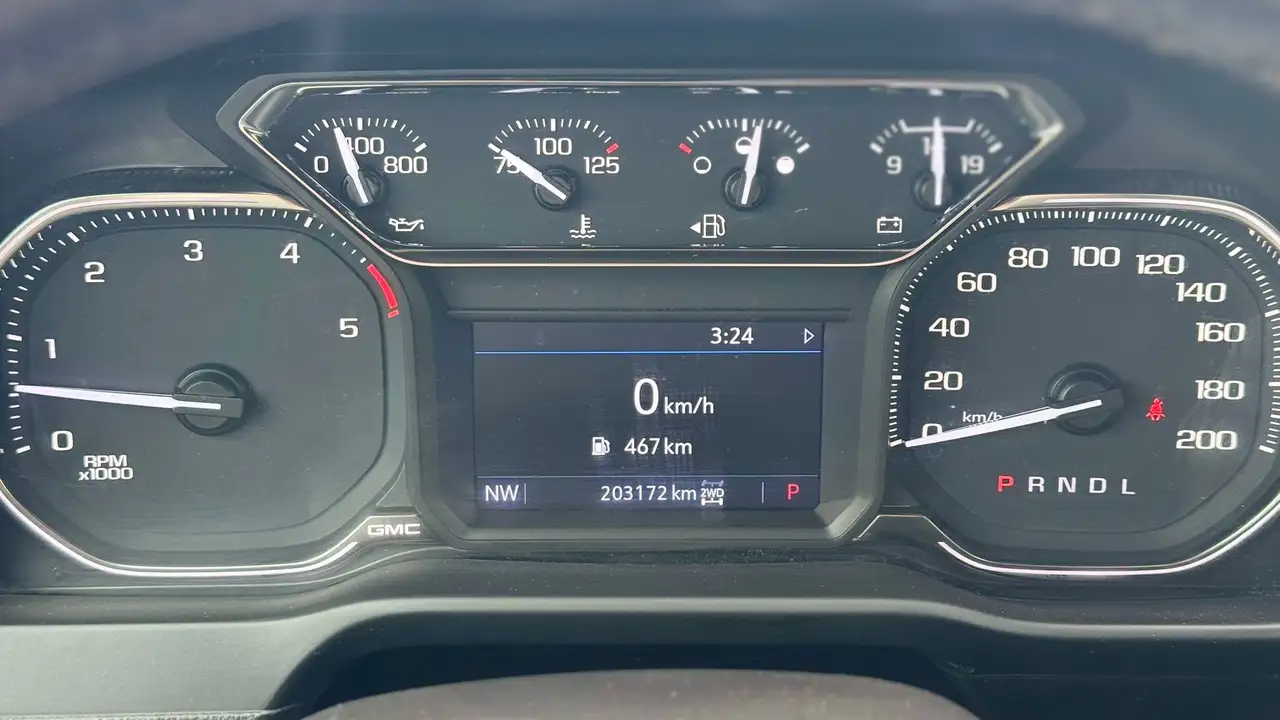 GMC Sierra 2500HD снимка GMC Sierra 2500HD