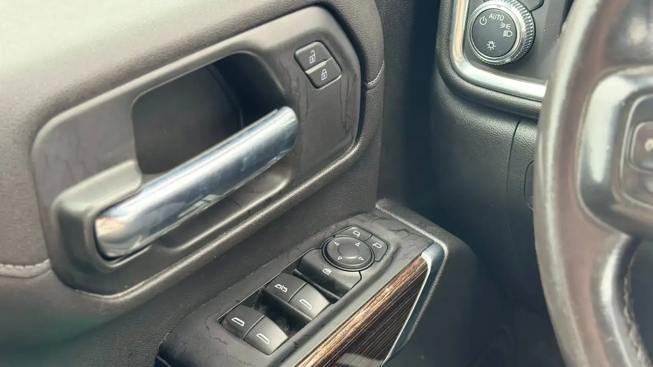 GMC Sierra 2500HD снимка GMC Sierra 2500HD