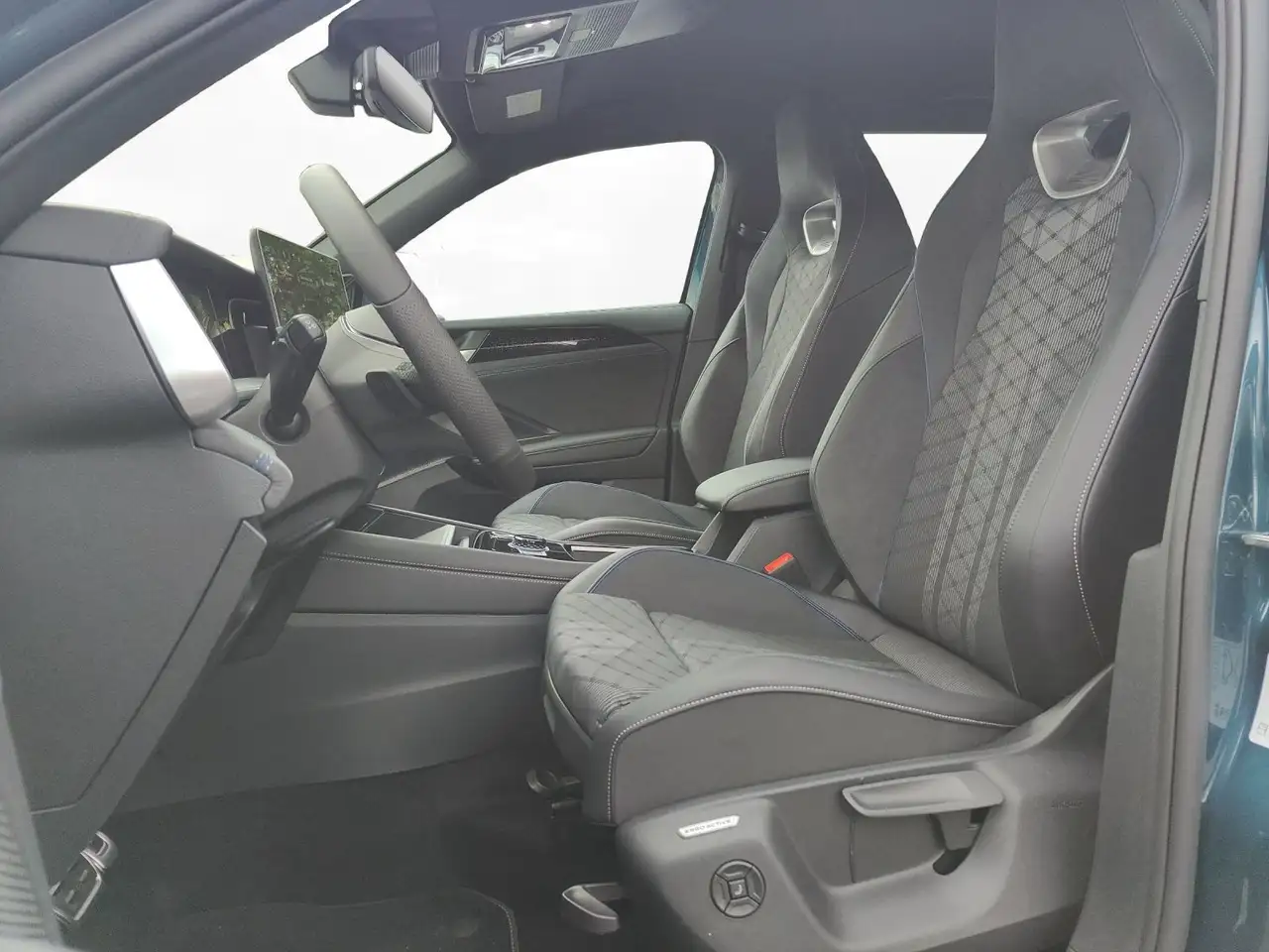 Volkswagen Tayron R-Line 2,0 l TDI 4MOTION Standh, IQ Light 4