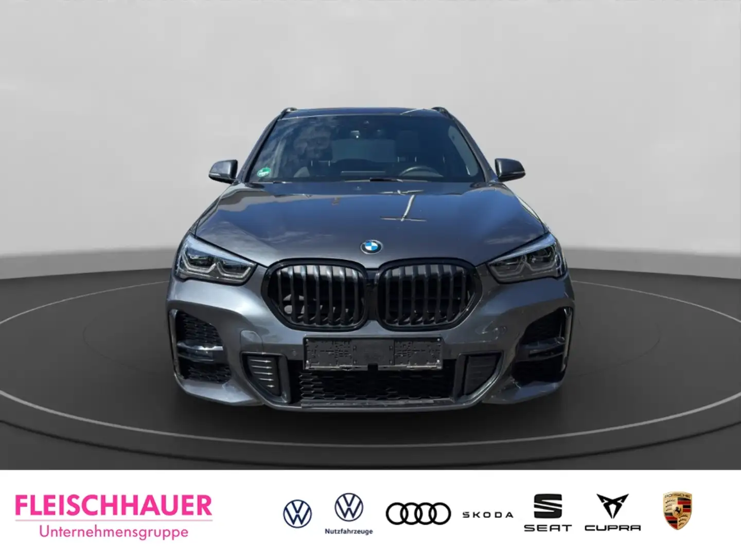 BMW X1 25 e M Sport Navi+LED+AHK+Pano+HUD+Kamera+19'' Grau - 2