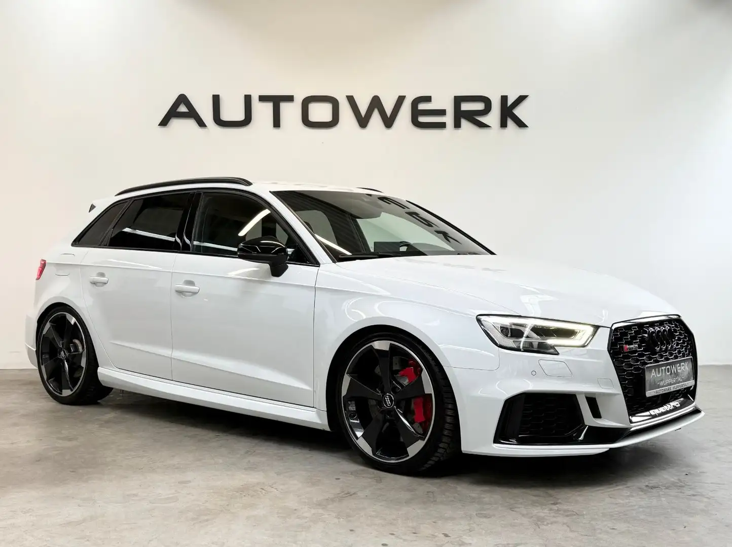 Audi RS3 Sportback 2.5 TFSI QUATTRO*SCHALE*H&R*KAMERA Weiß - 1