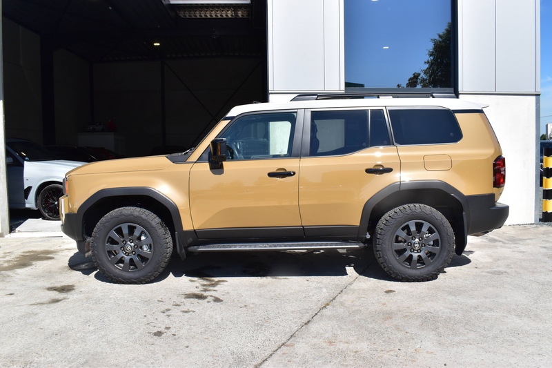 Toyota Land Cruiser Prado First Edition *New Car* 966KM Pano - Toyota Relax Waranty — photo 2