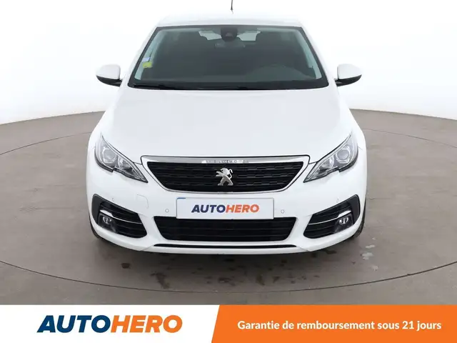 Peugeot 308 view 9