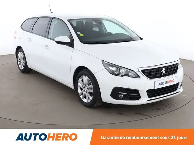 Peugeot 308 view 8