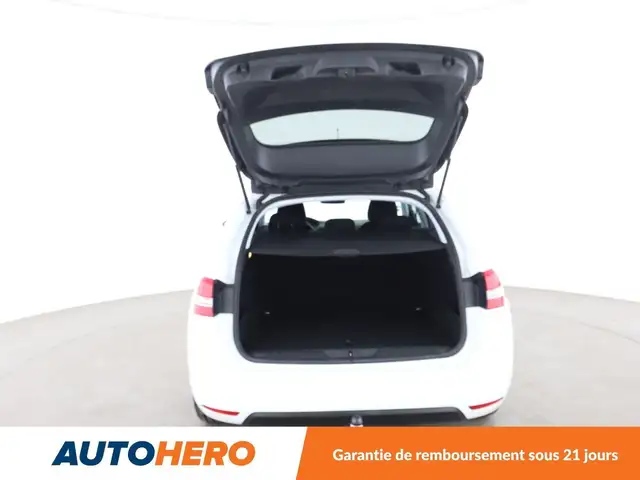 Peugeot 308 view 16