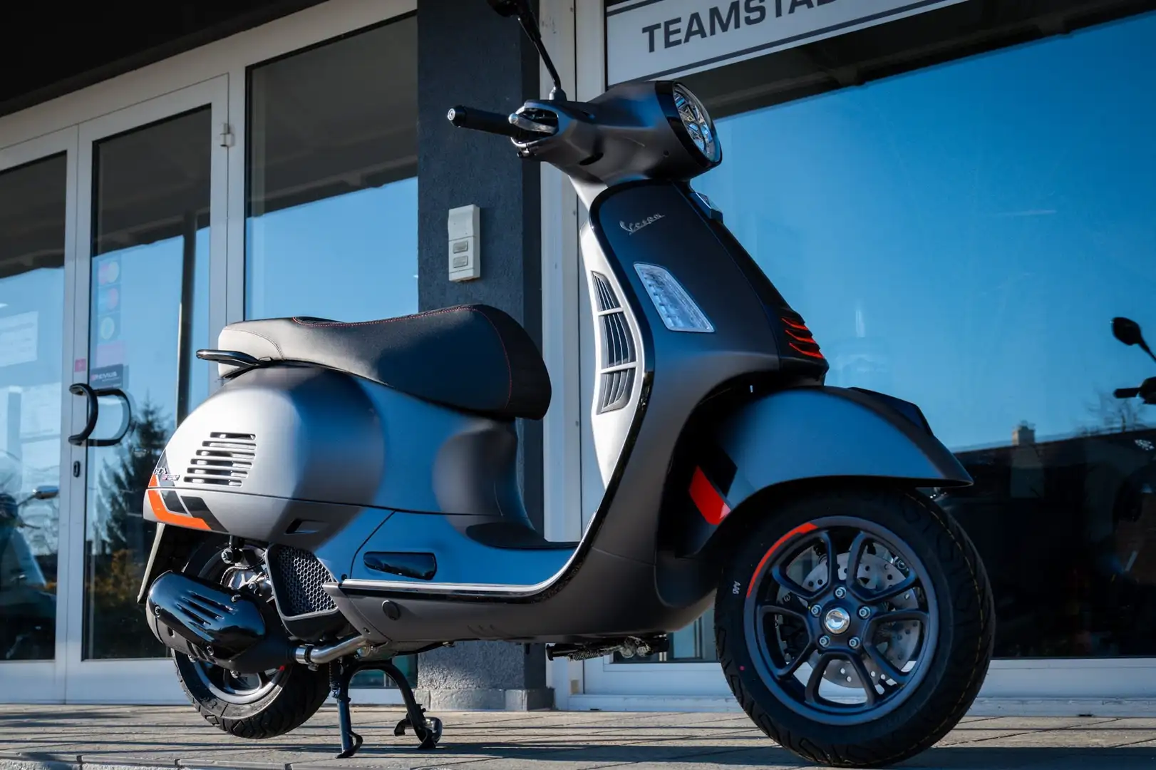 Vespa GTS 125 SS HPE ABS E5+ - 2