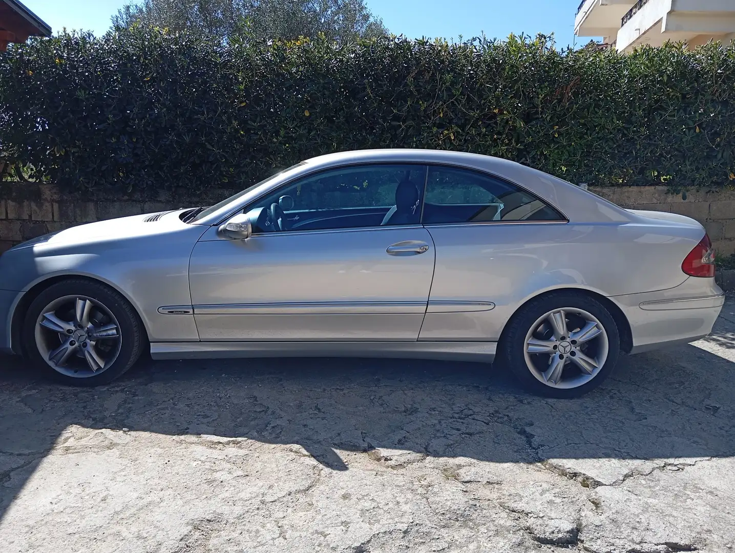 Mercedes-Benz CLK 270 Coupe cdi Elegance - 1