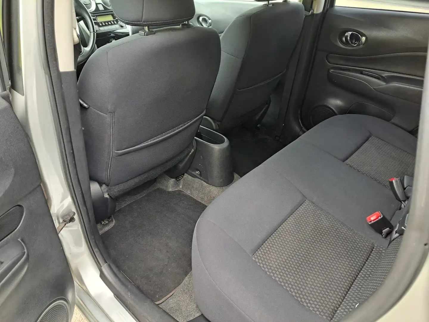 Nissan Note 1.2 tekna Beige - 2